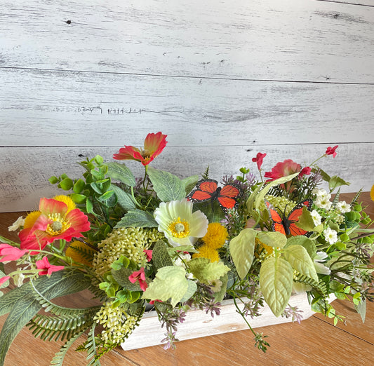 Colorful Centerpiece for Spring and Summer decor